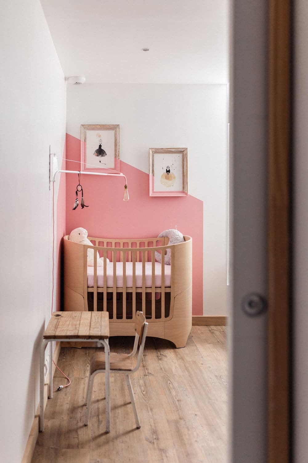 photographe seance photo bebe nouveau né famille bordeaux decoration chambre fille moderne