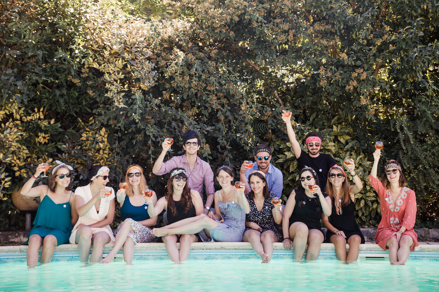 seance photo evjf bordeaux cap ferret arcachon enterrement vie jeune fille photographe apero piscine