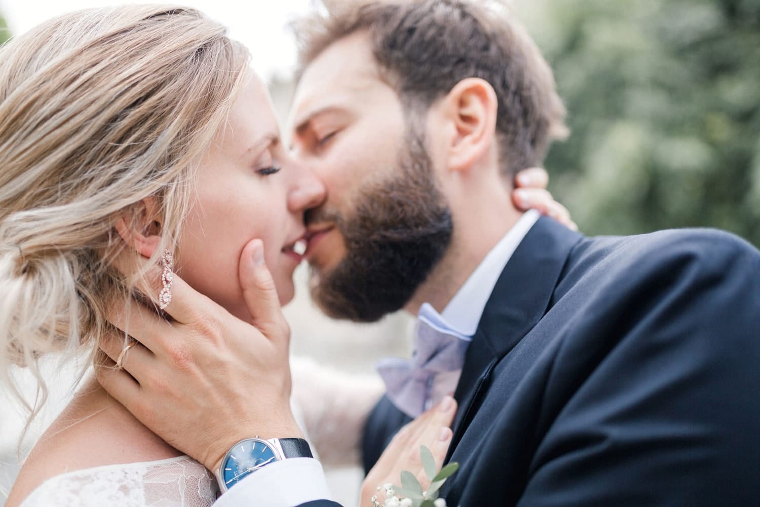 photographe mariage bordeaux cap ferret arcachon tendresse bisou mariés