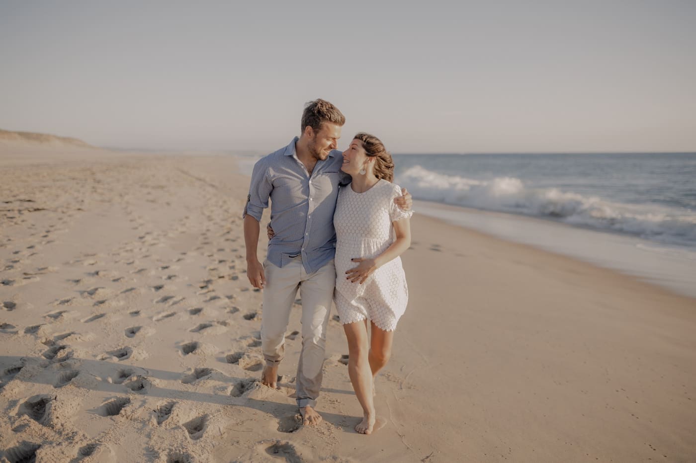 10 LaureRegis couple grossesse seance photo plage cap ferret 010