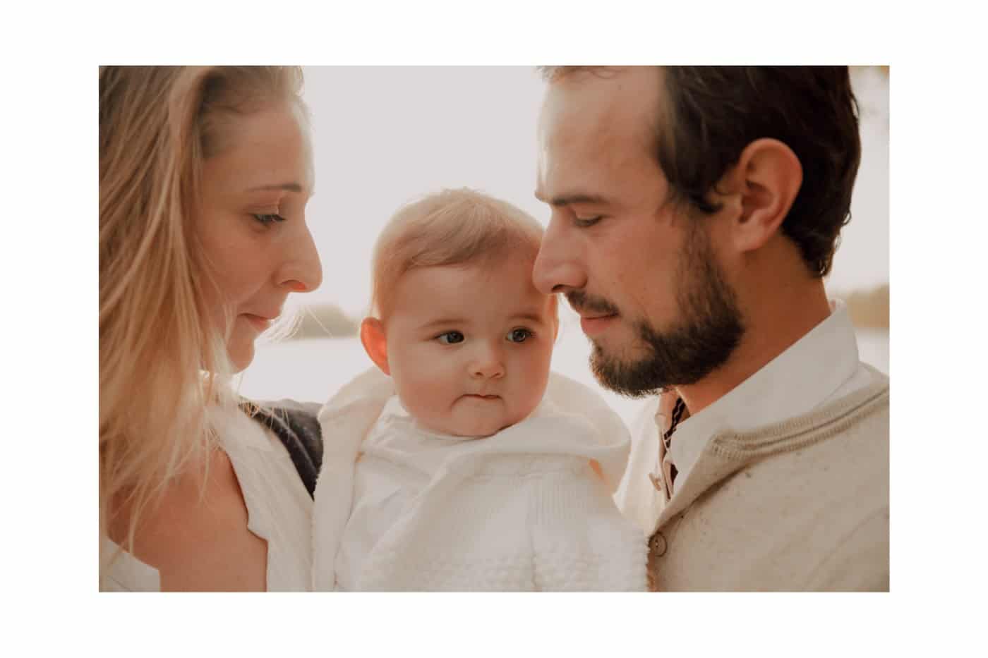 11 Balade famille bebe 1an bords de garonne photographe CEV 005